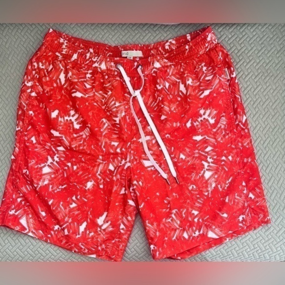 Onia The Charles 7” Orange White Abstract Art Swim Size Large
